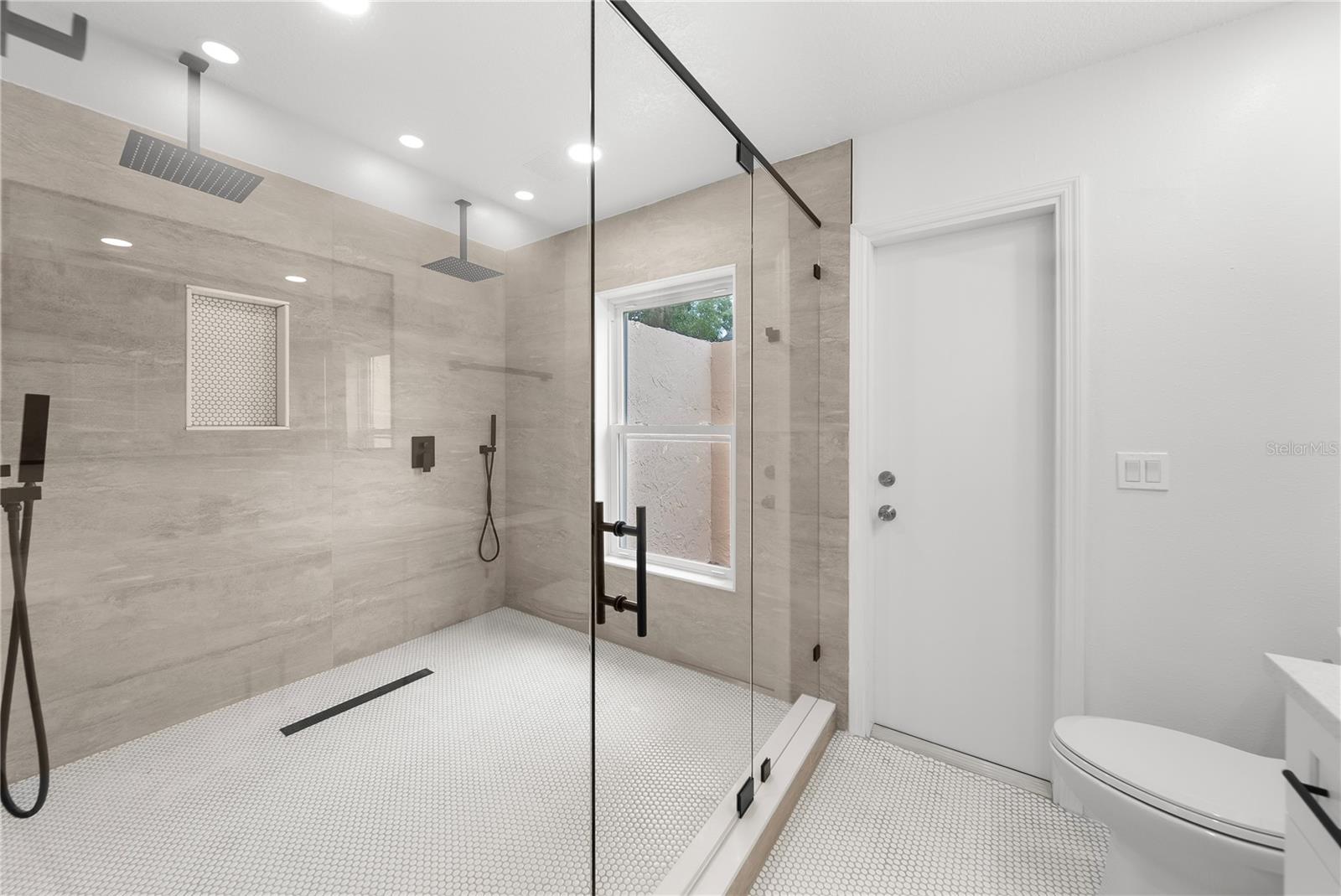 COVE AT LAKE MIRA - Residential