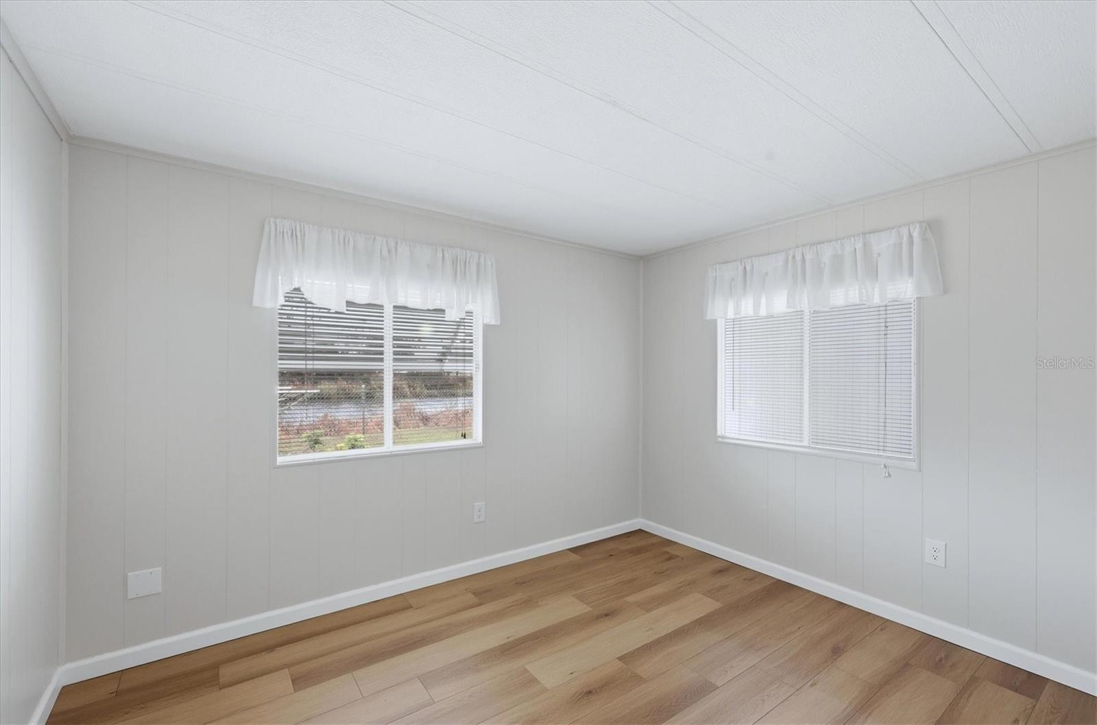 MOBILE GARDENS - Residential