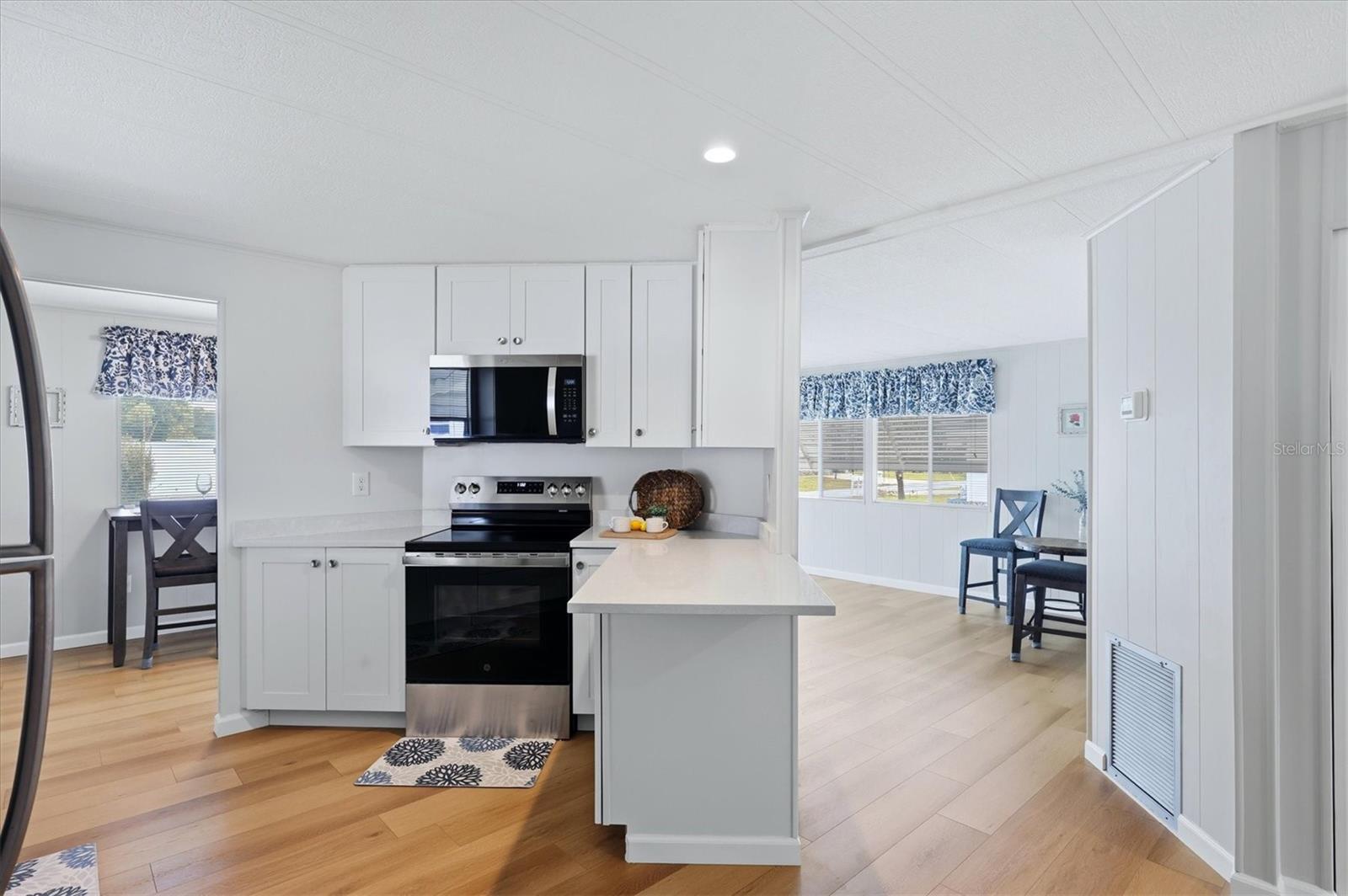 MOBILE GARDENS - Residential