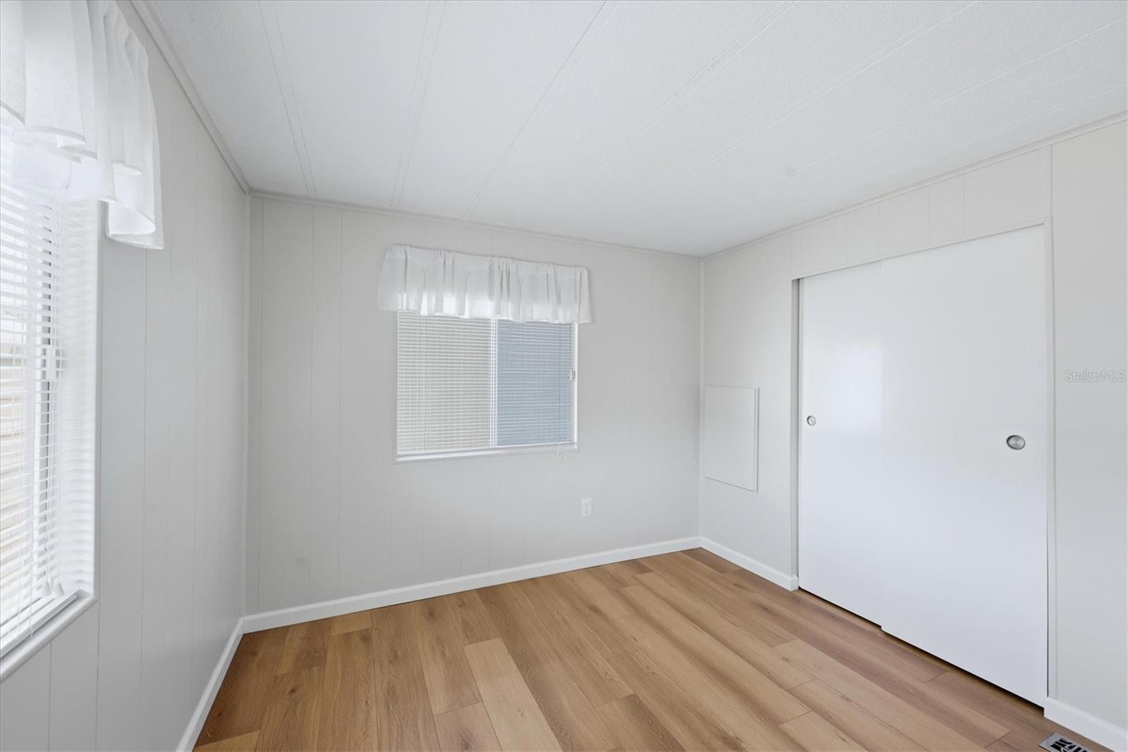 MOBILE GARDENS - Residential