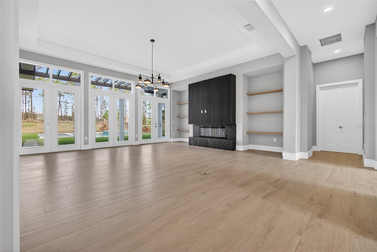 BELLA COLLINA SUB - Residential