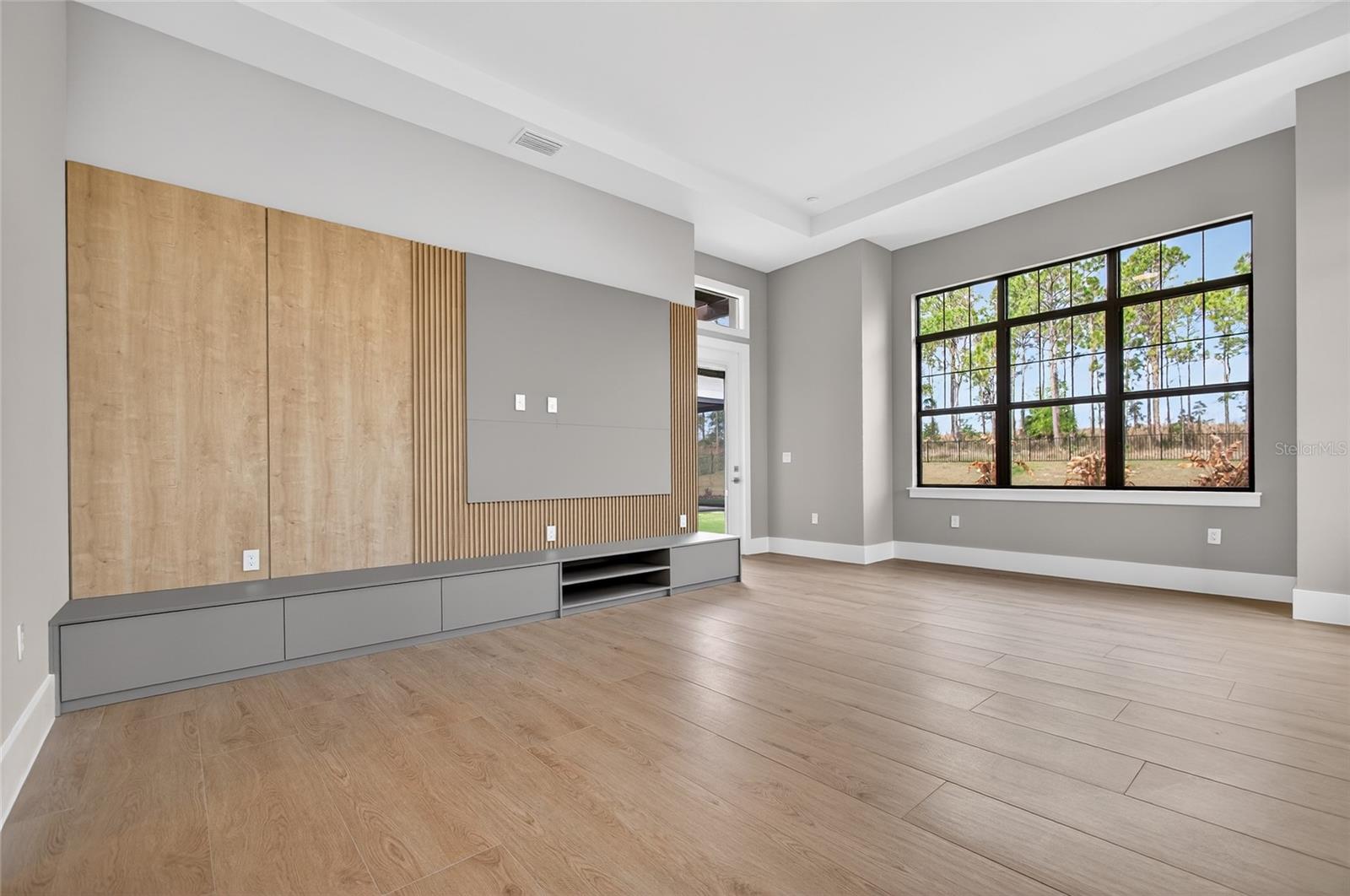 BELLA COLLINA SUB - Residential