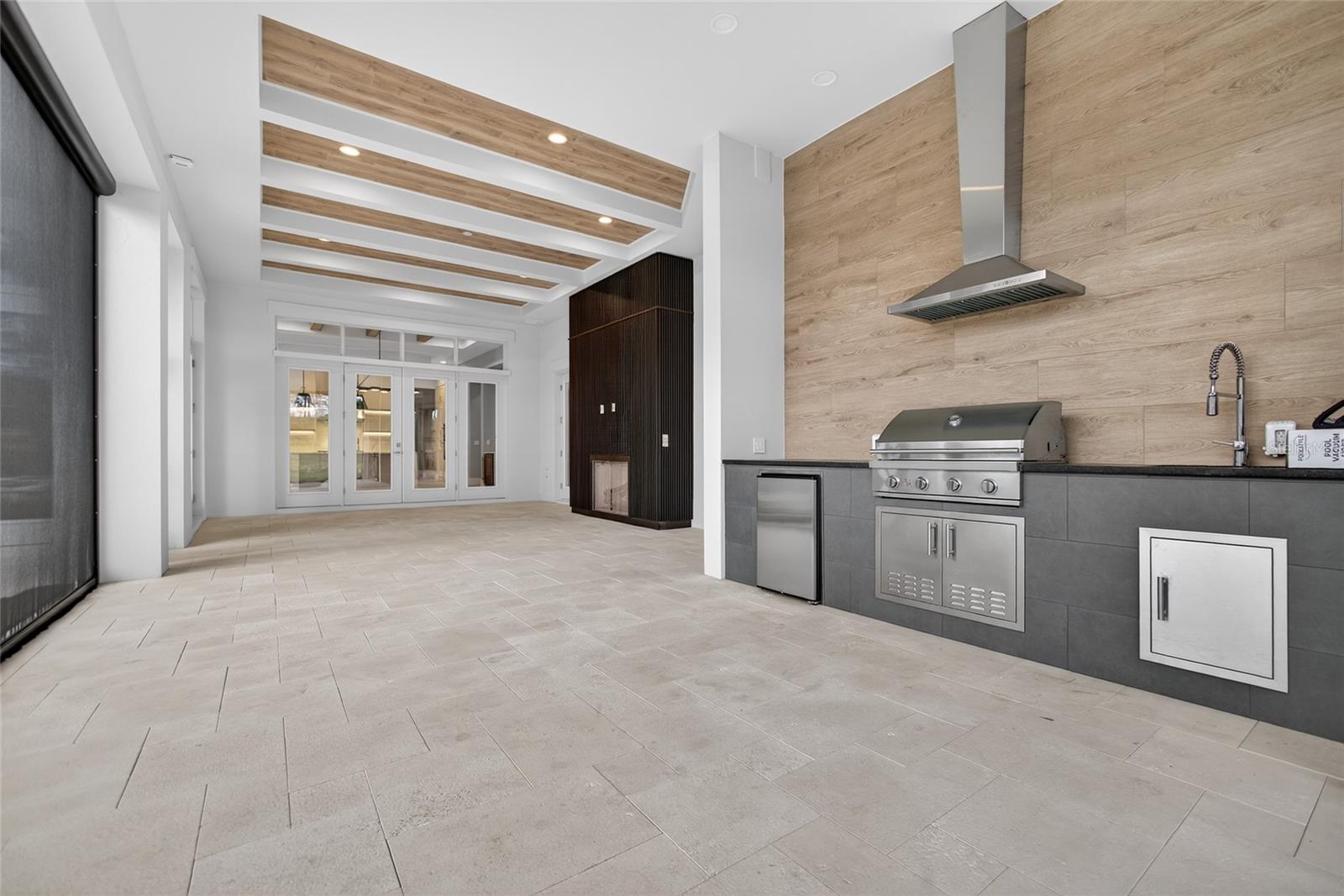 BELLA COLLINA SUB - Residential