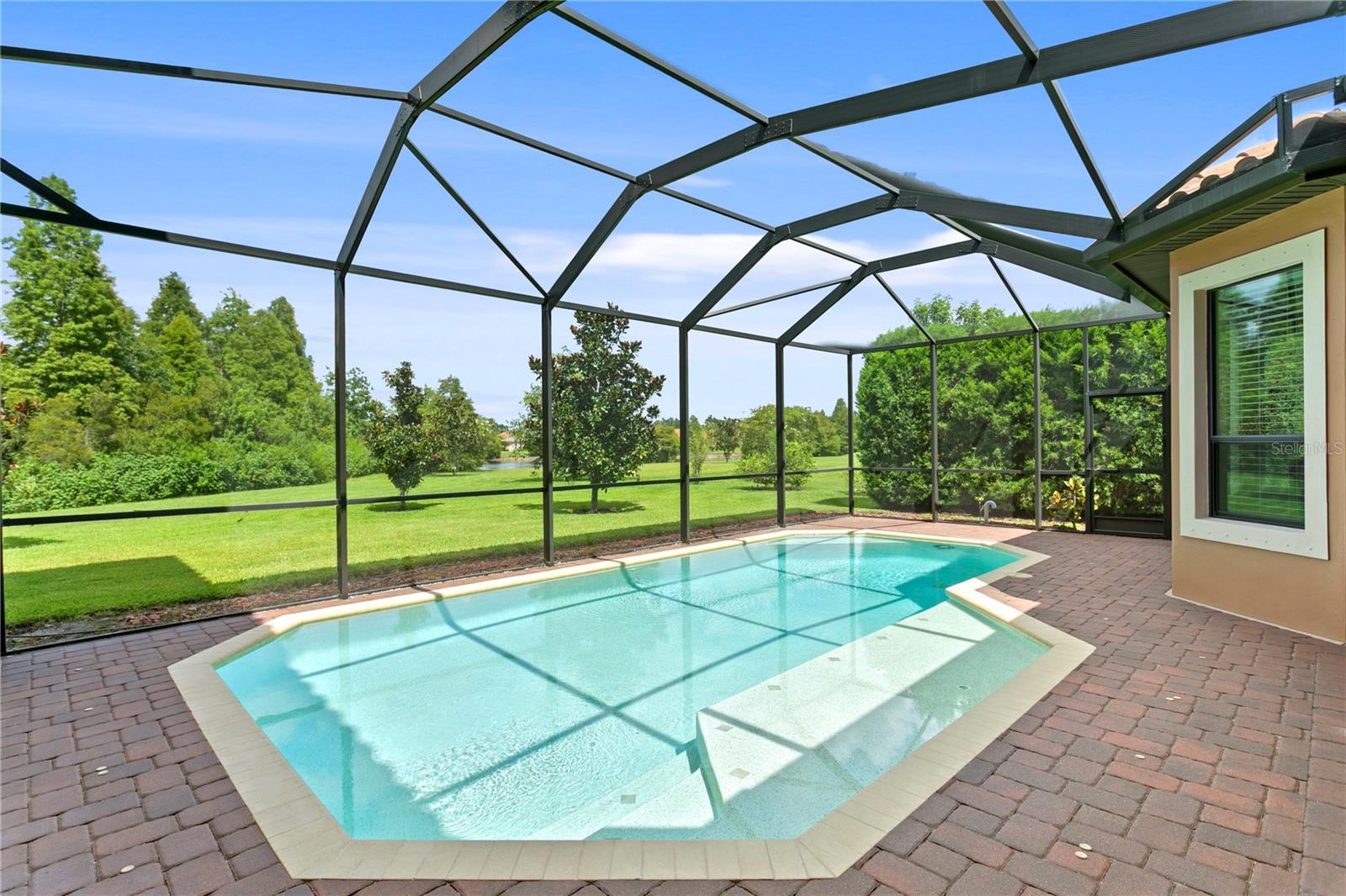 LADERA - Residential