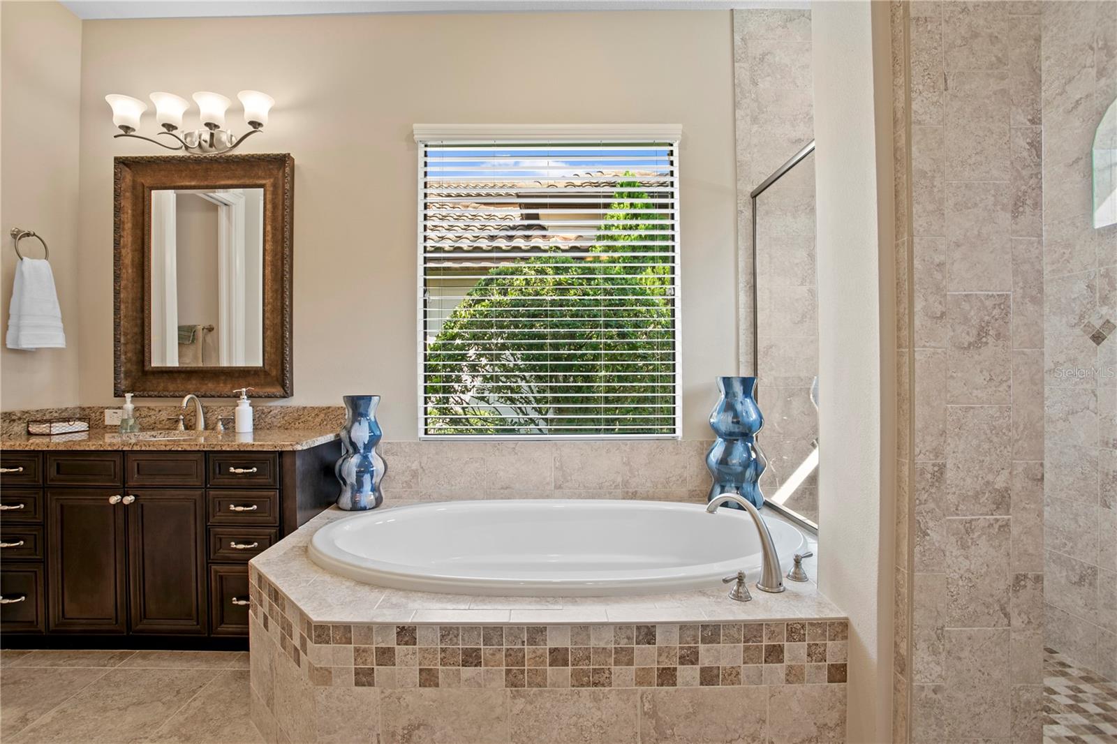 LADERA - Residential