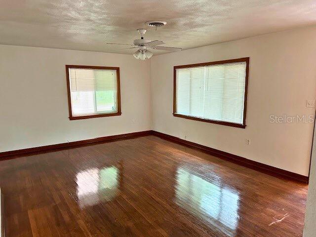 COUNTRY CLUB ESTATES - Residential Lease