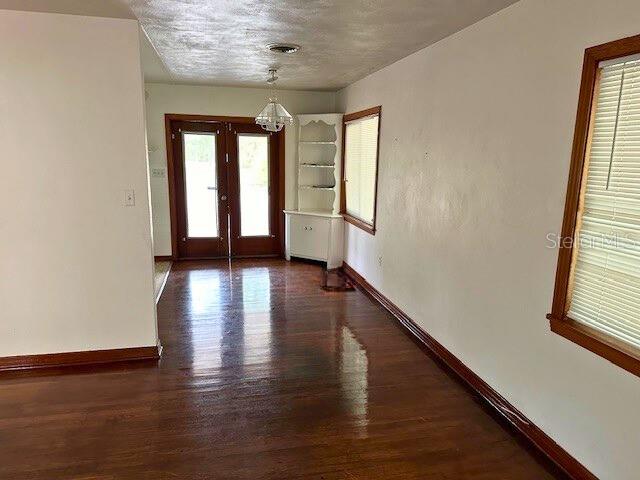 COUNTRY CLUB ESTATES - Residential Lease