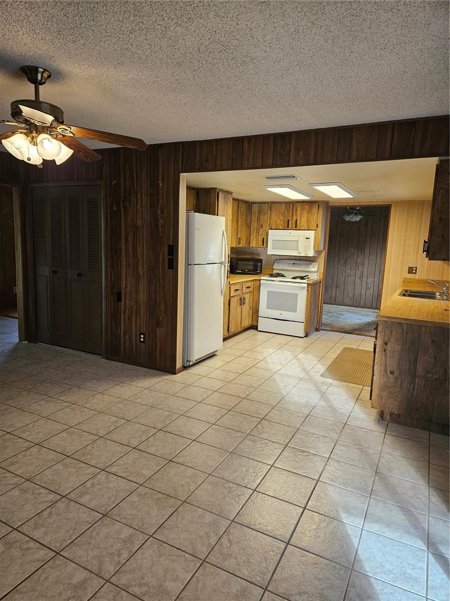 PATTY ANN ACRES - Residential