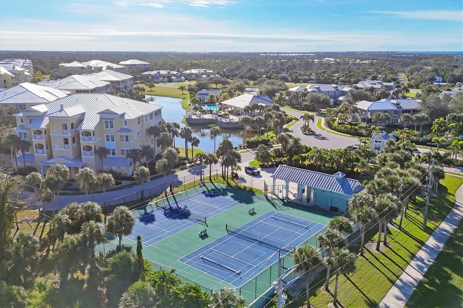 HAMMOCKS-PRESERVE PH 8 - Residential Lease