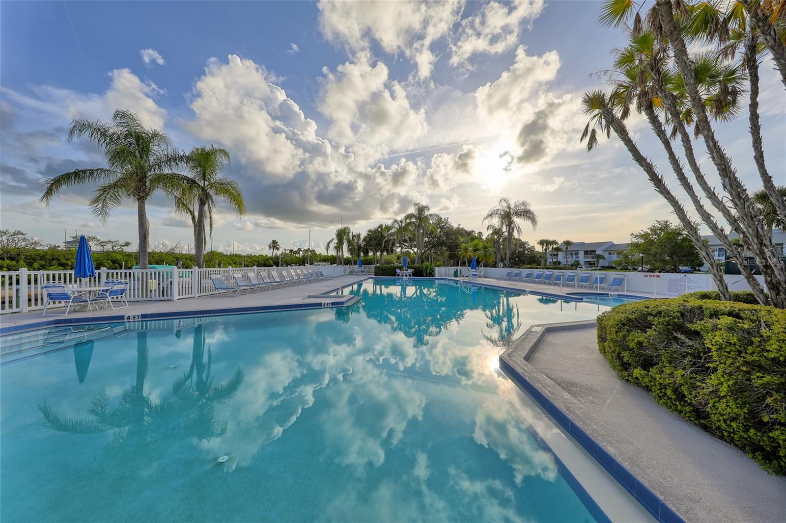 SHIPWATCH FIVE - Residential