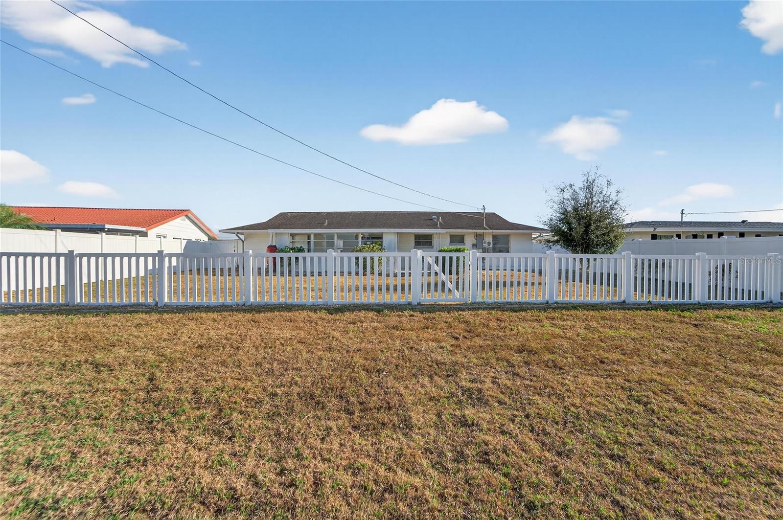 DEL WEBBS SUN CITY FLORIDA UN - Residential