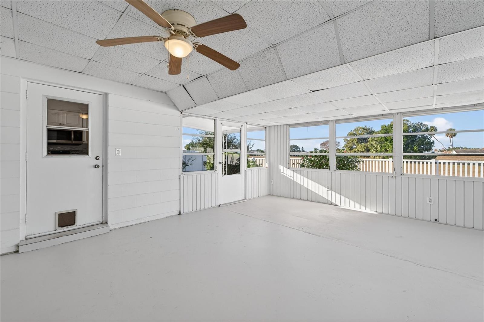 DEL WEBBS SUN CITY FLORIDA UN - Residential