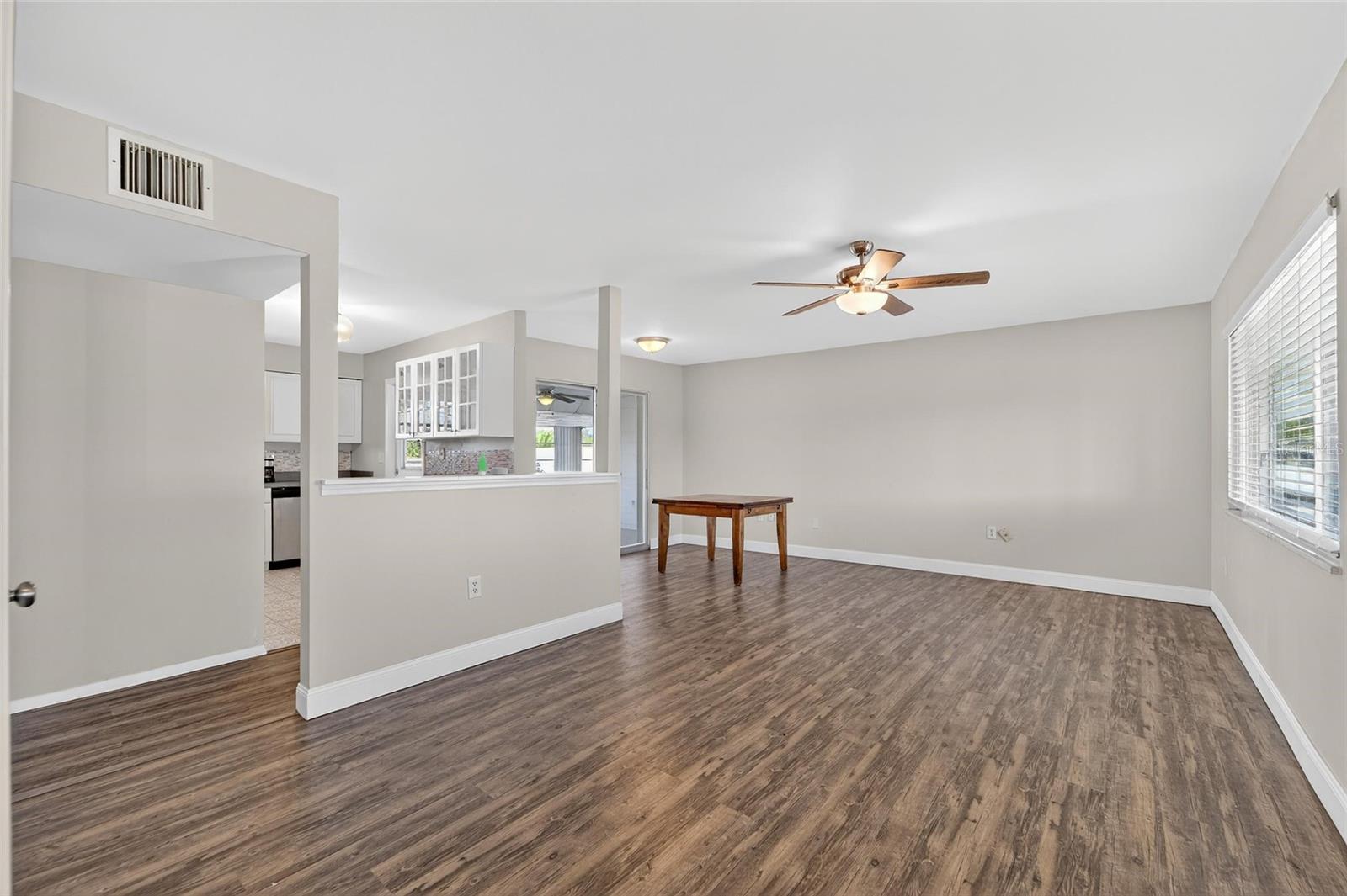 DEL WEBBS SUN CITY FLORIDA UN - Residential