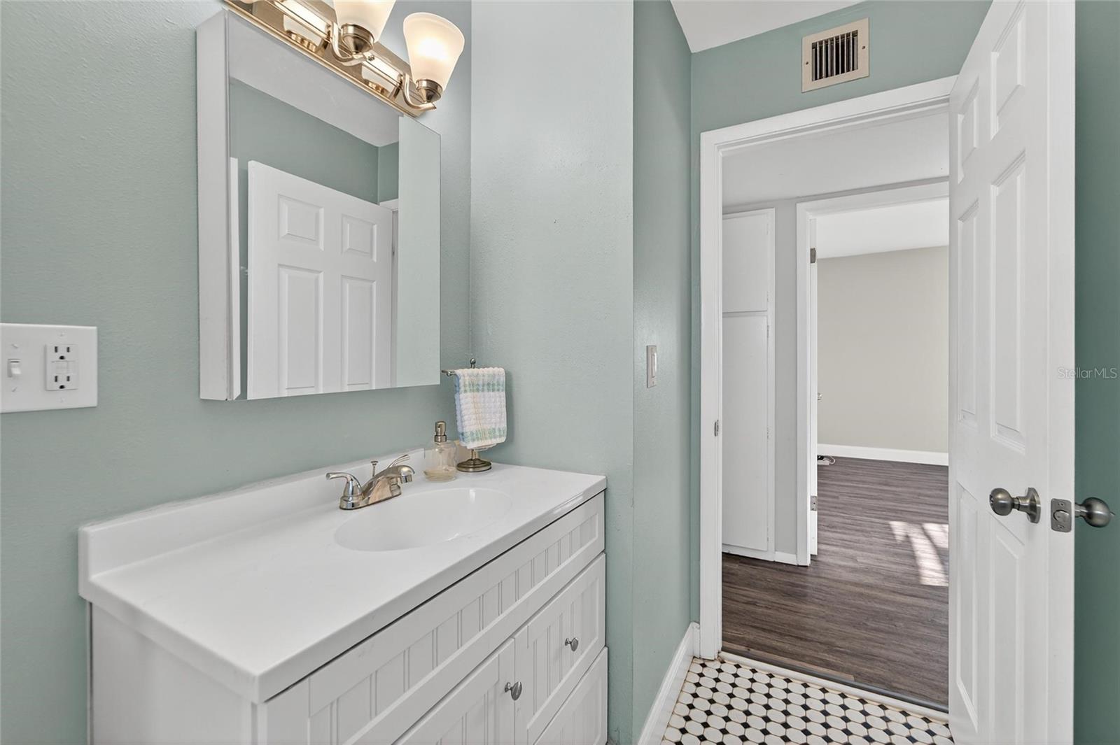 DEL WEBBS SUN CITY FLORIDA UN - Residential