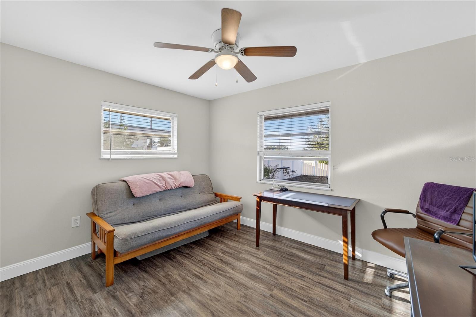 DEL WEBBS SUN CITY FLORIDA UN - Residential