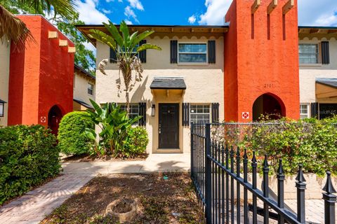 Photo of 2501 E Central Boulevard #9, Orlando, FL 32803 (MLS # O6298728)