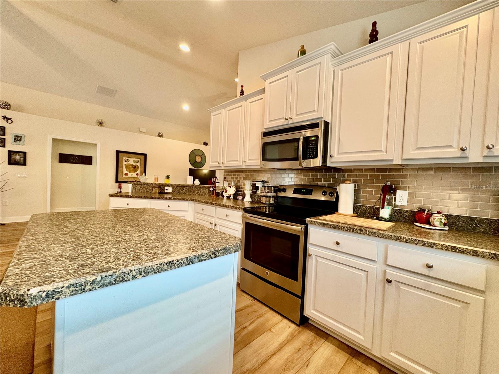 CREEKSIDE PH 2 - Residential