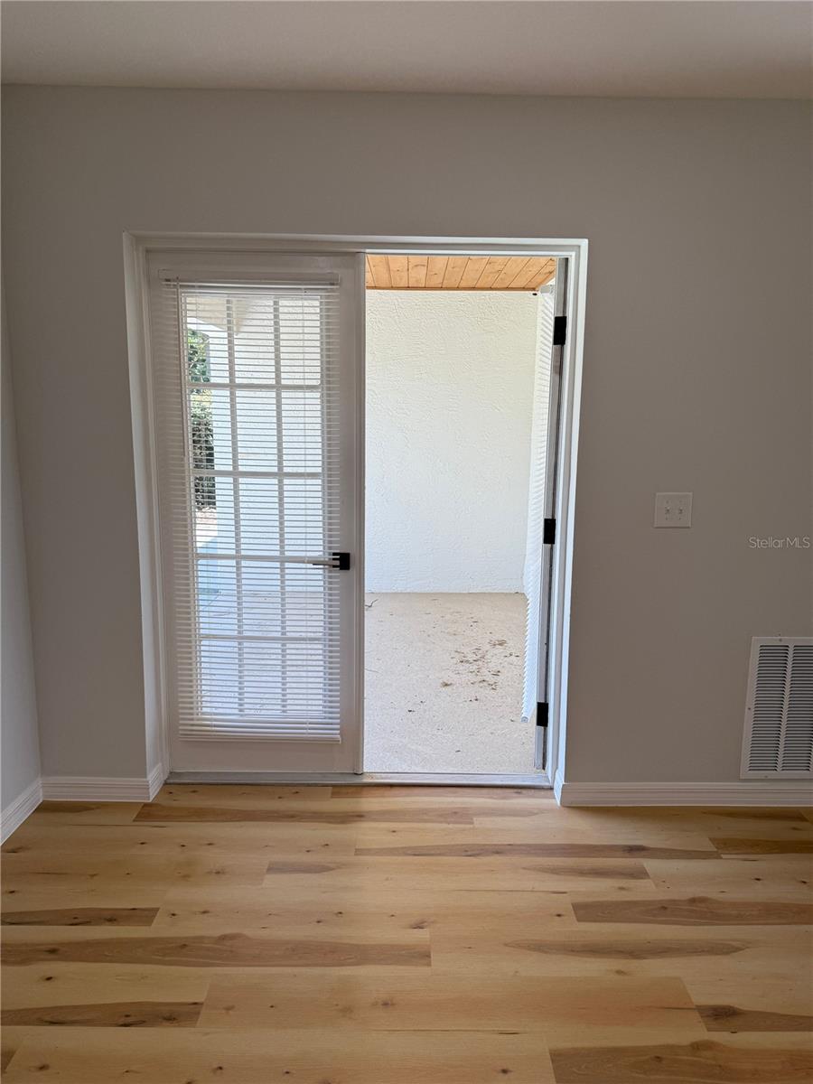 JOHNSON'S POINT TOWNHOMES - Residential Lease