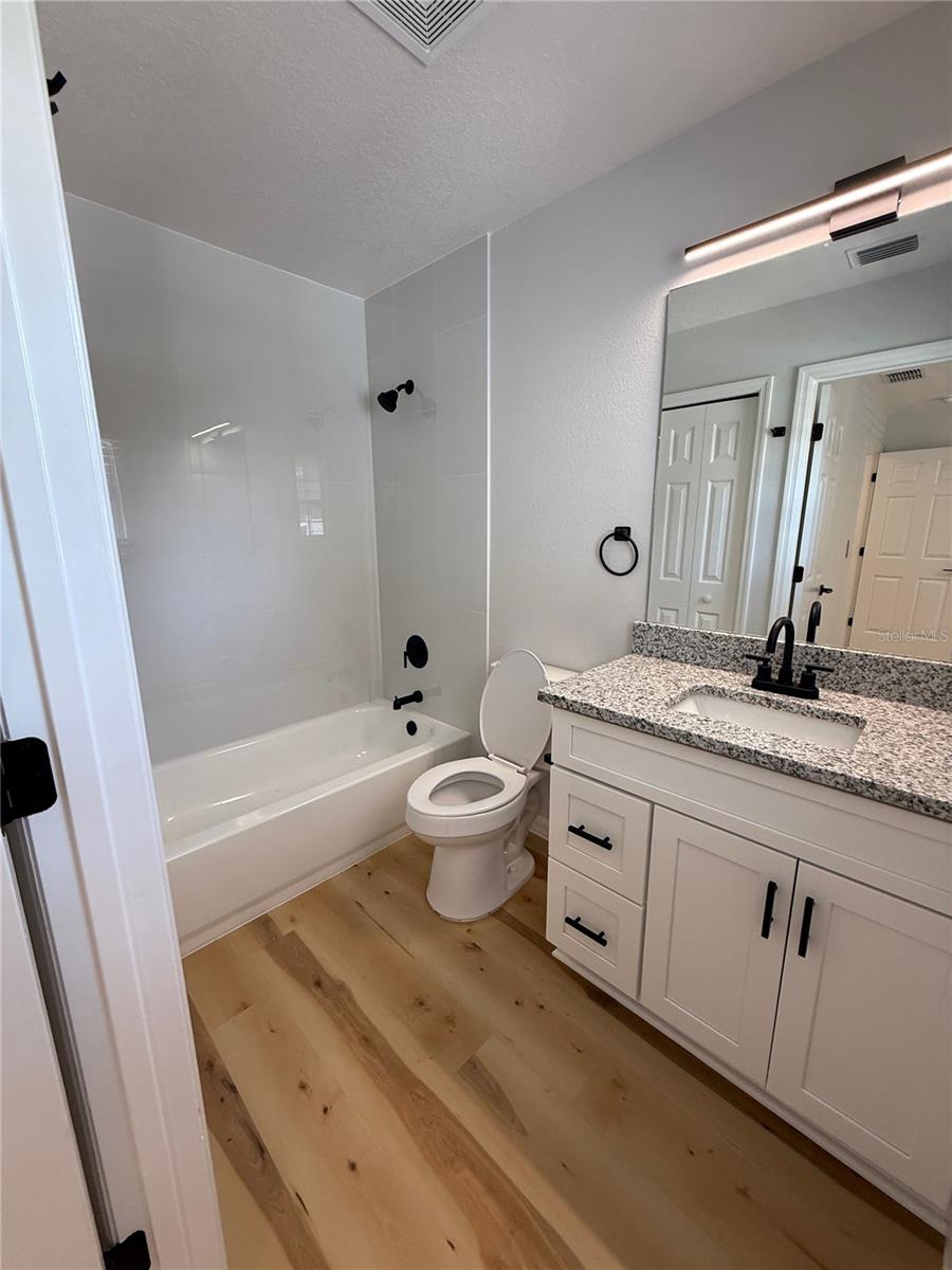 JOHNSON'S POINT TOWNHOMES - Residential Lease