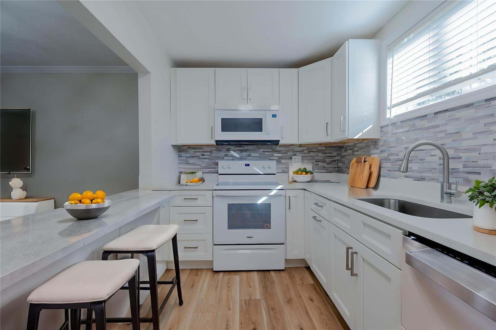 SANDY COVE - Residential