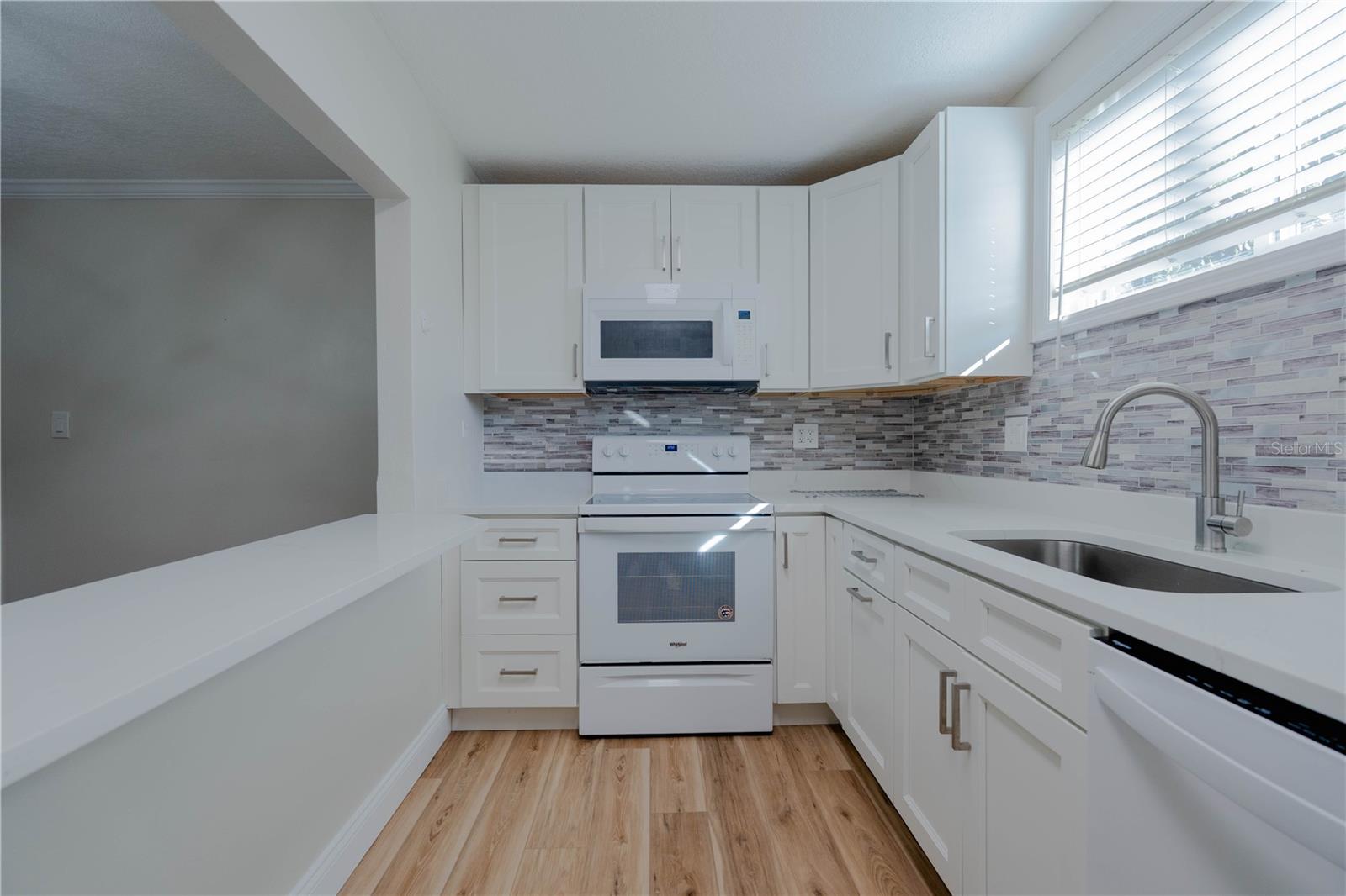 SANDY COVE - Residential