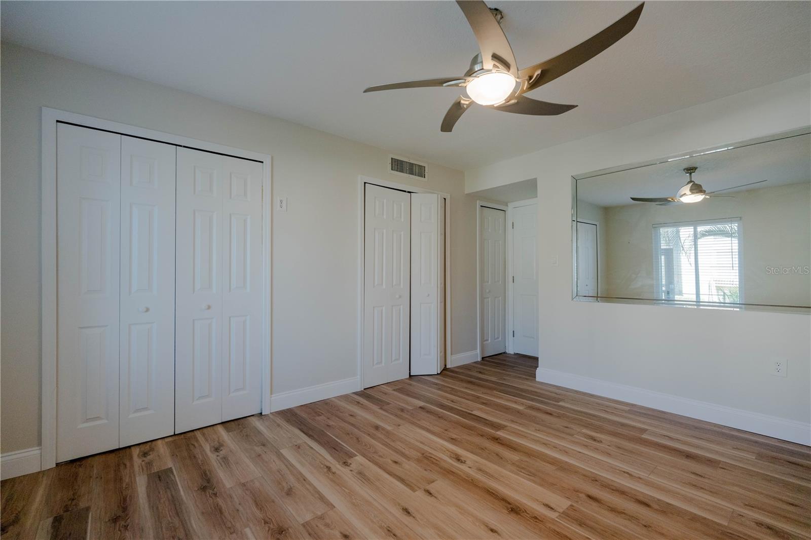 SANDY COVE - Residential