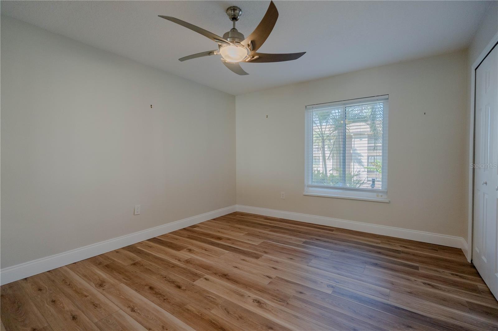 SANDY COVE - Residential