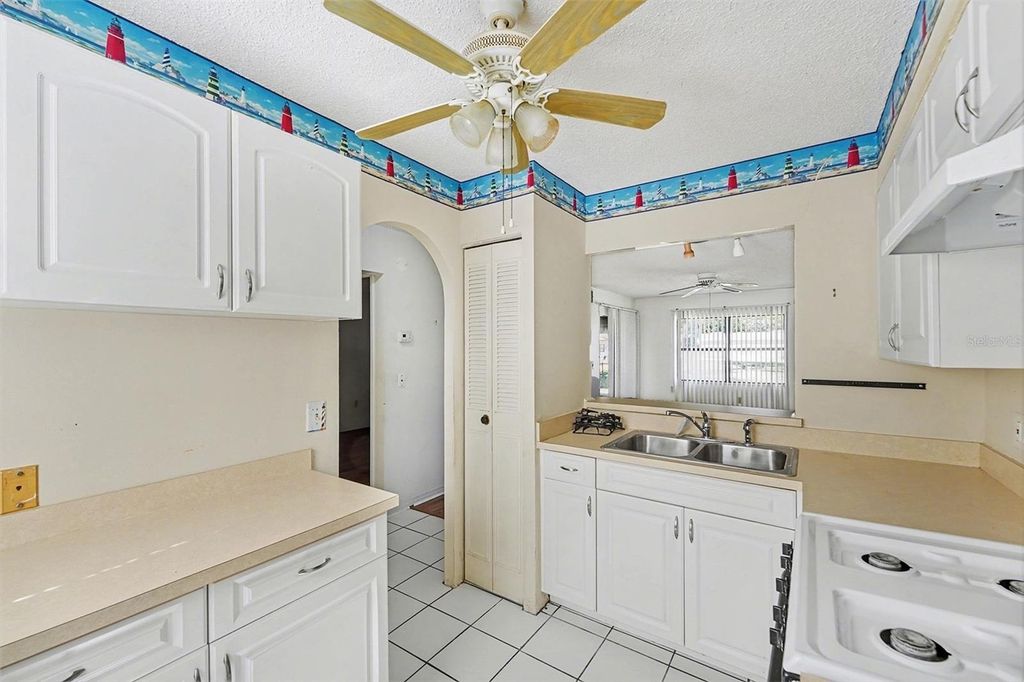 Photo of 1522 Mission Hills Boulevard, Clearwater, FL 33759 (MLS # TB8467984)