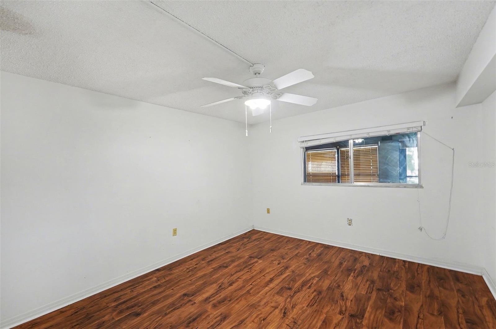 1522 MISSION HILLS BOULEVARD