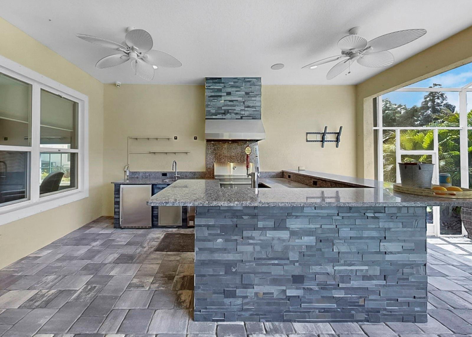 MIRABAY PH 3C-2 - Residential