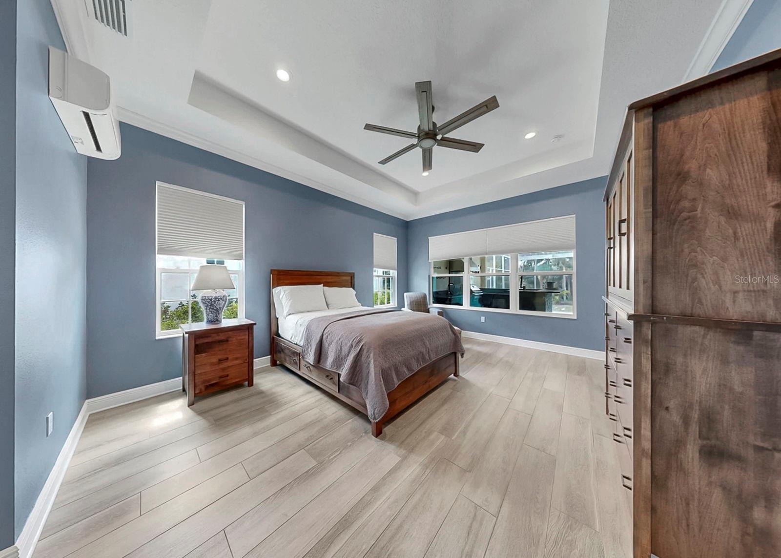 MIRABAY PH 3C-2 - Residential