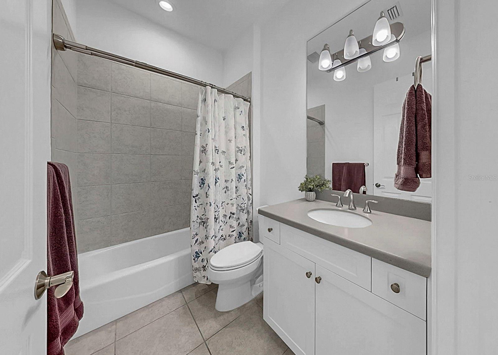 MIRABAY PH 3C-2 - Residential