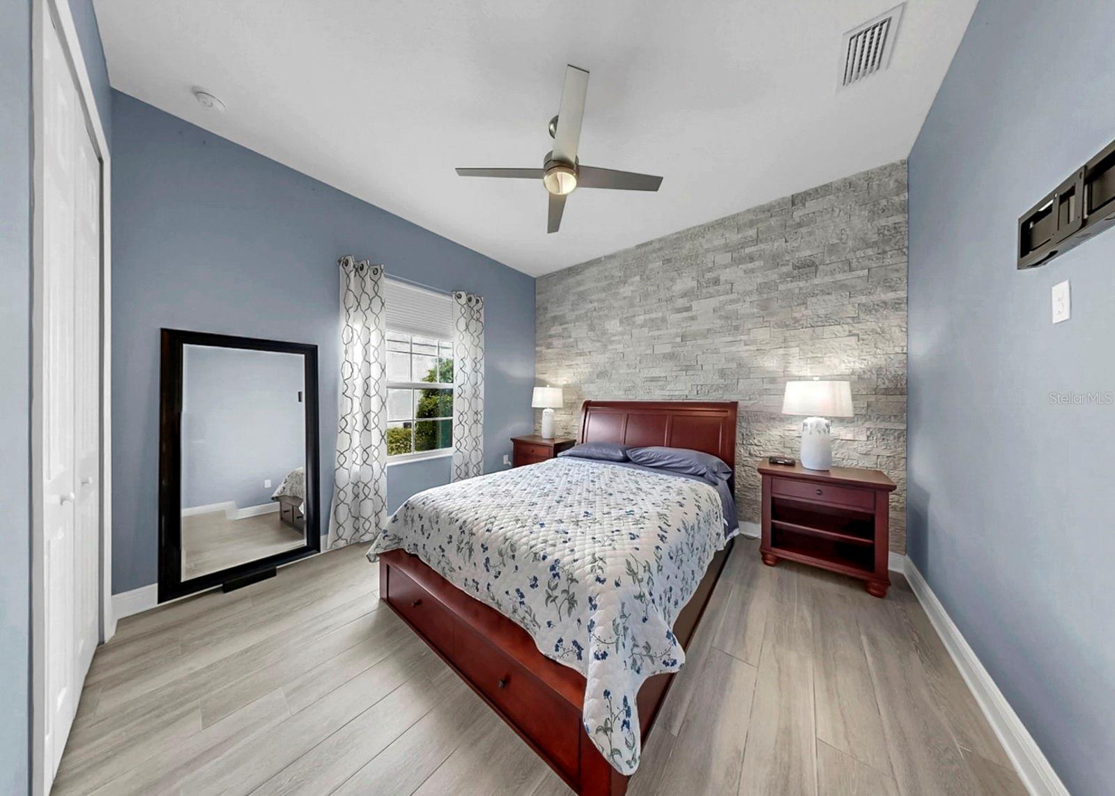 MIRABAY PH 3C-2 - Residential