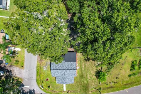 A home in LAKELAND