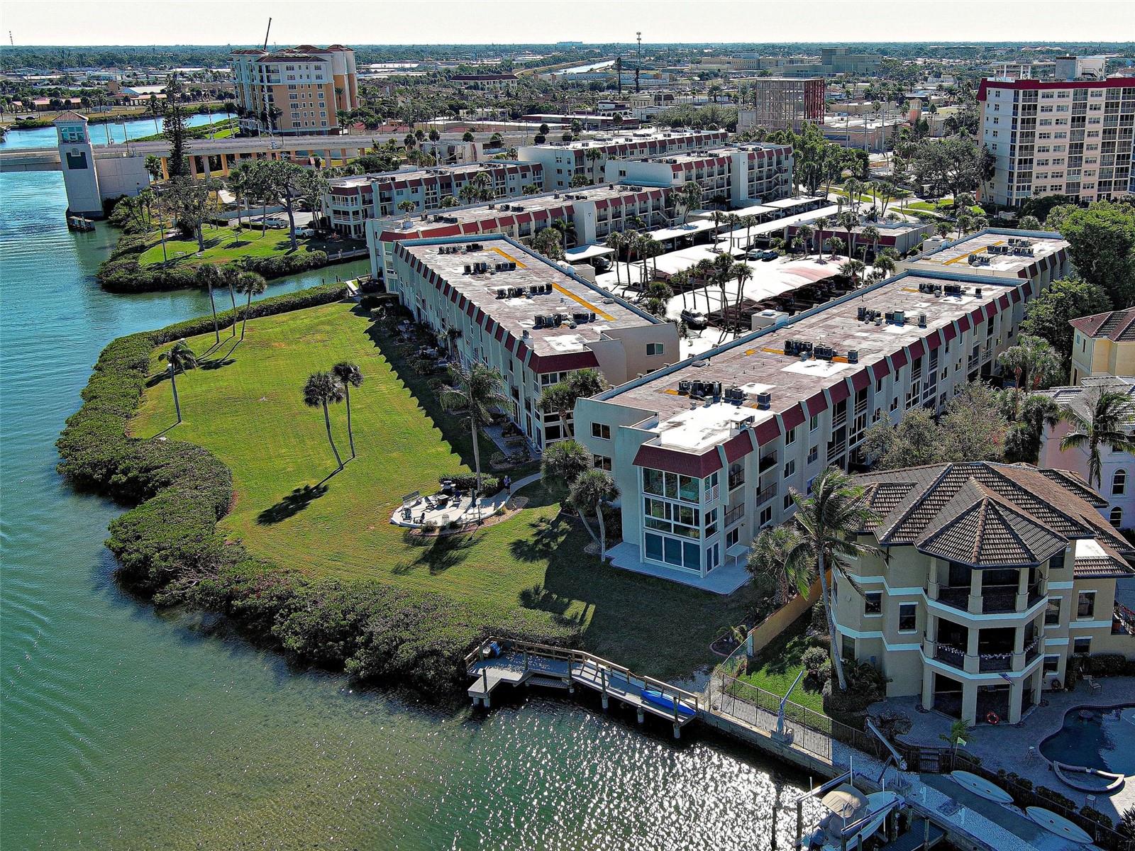 BELLA COSTA I - Residential