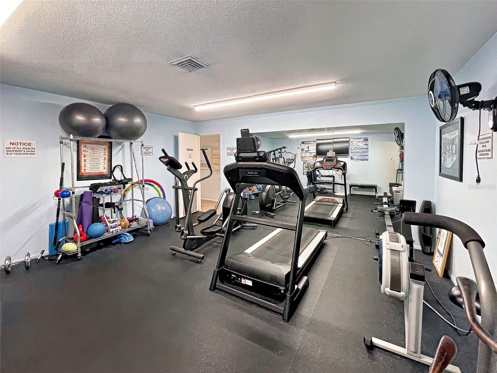 BELLA COSTA I - Residential