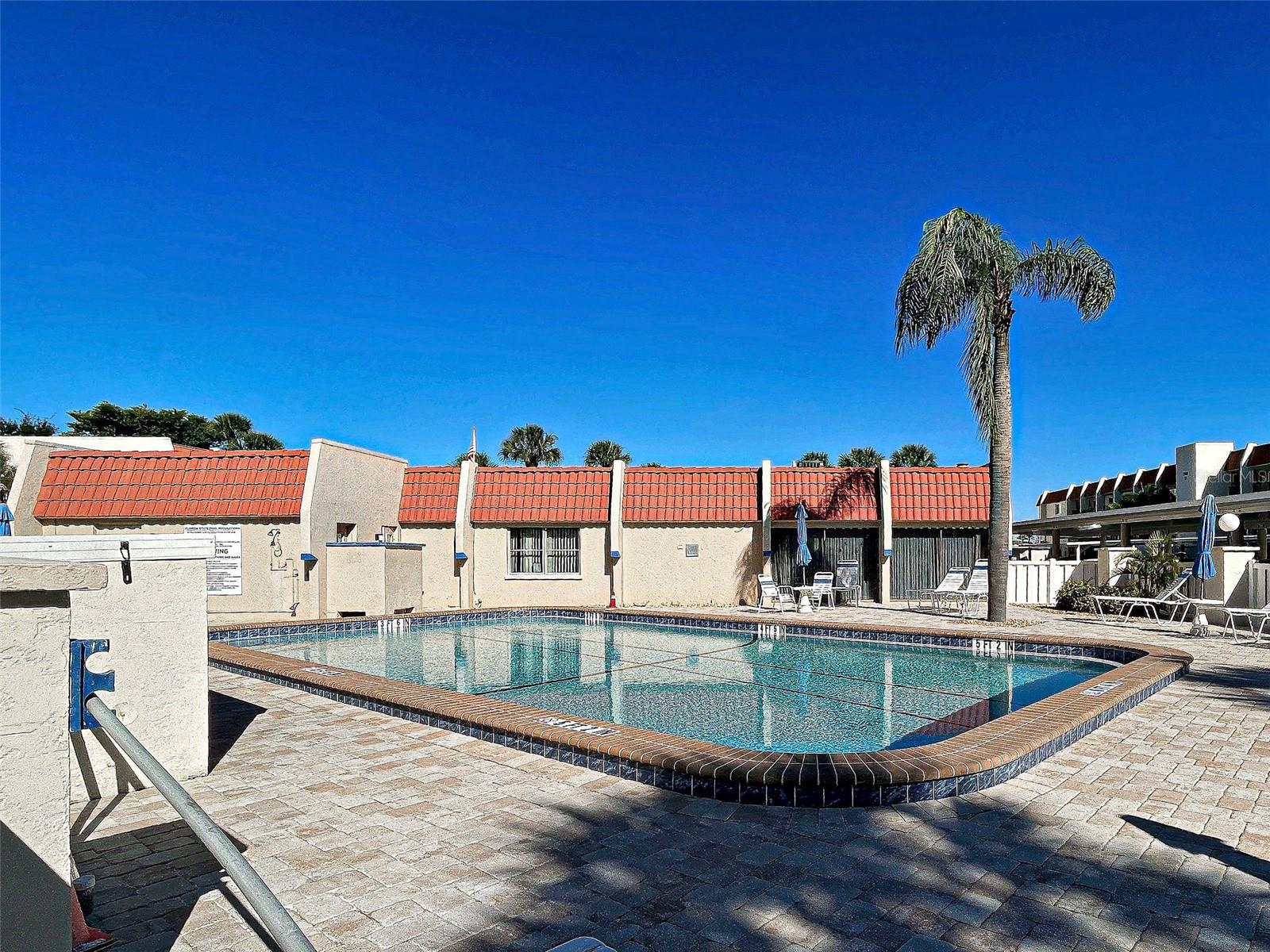 BELLA COSTA I - Residential