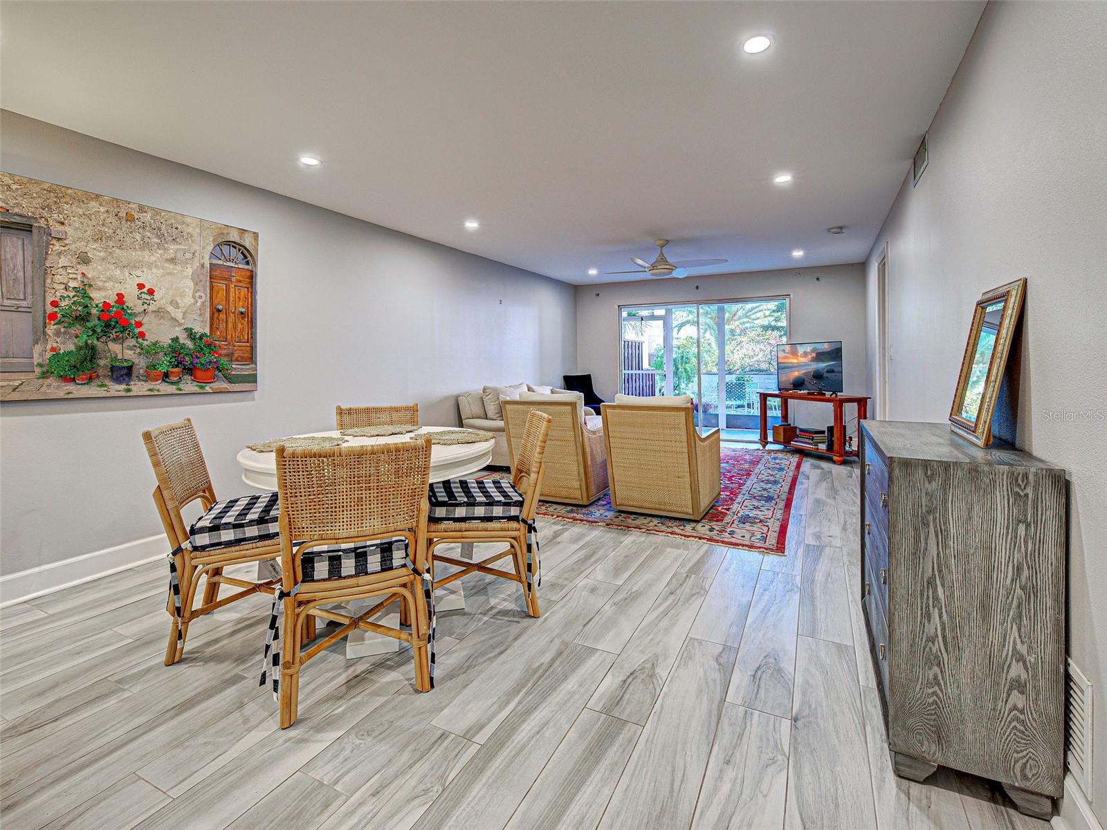 BELLA COSTA I - Residential