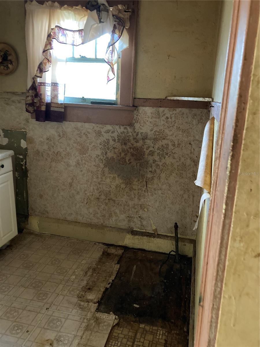 BOWYERS SUB PB 3 PG 19 - Residential