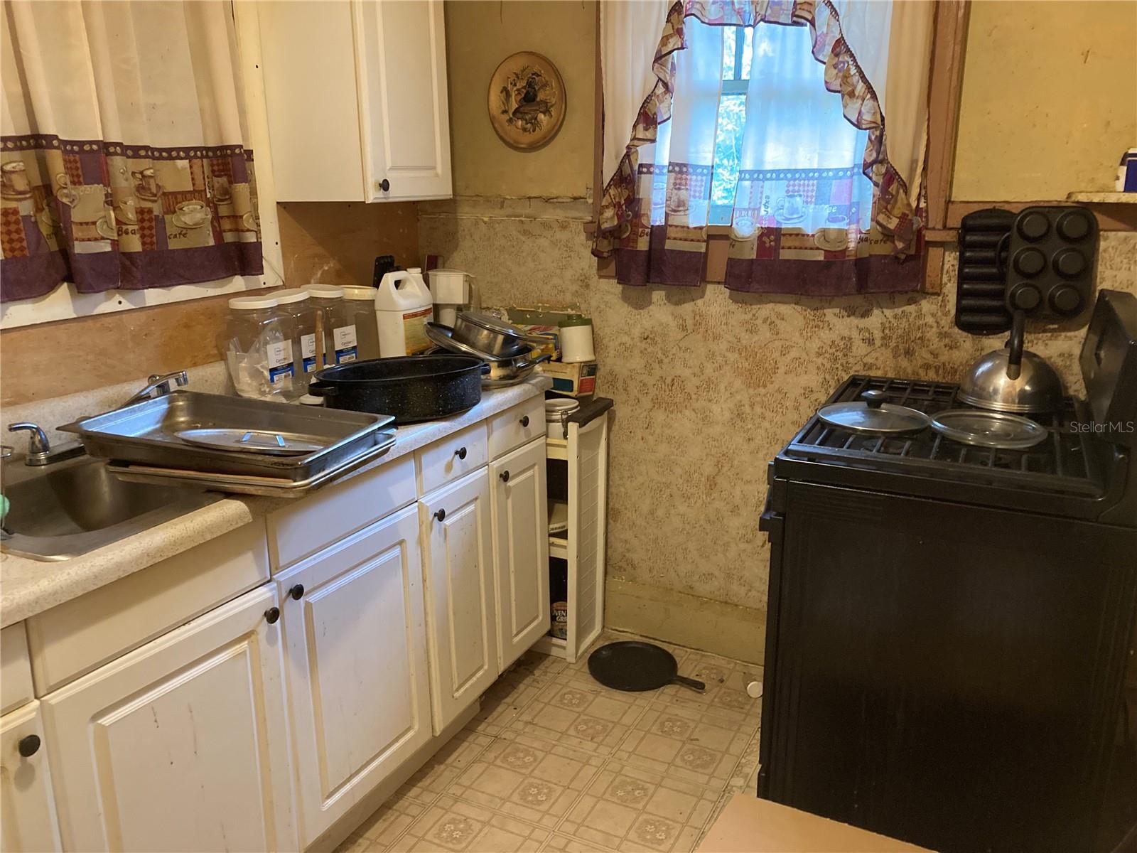 BOWYERS SUB PB 3 PG 19 - Residential