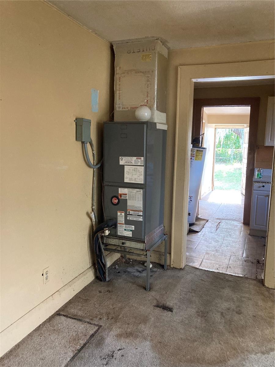 BOWYERS SUB PB 3 PG 19 - Residential