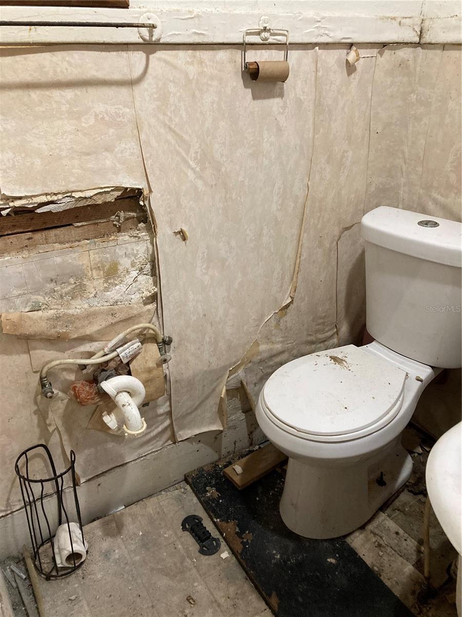 BOWYERS SUB PB 3 PG 19 - Residential