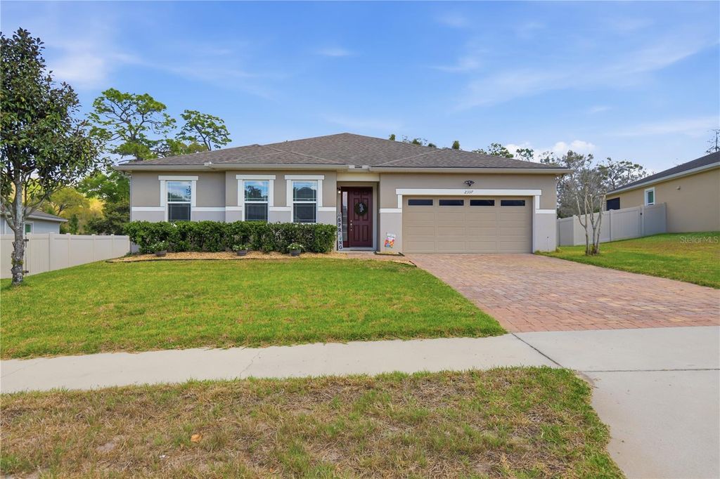 Photo of 2337 Oxmoor Drive, Deland, FL 32724 (MLS # V4947655)
