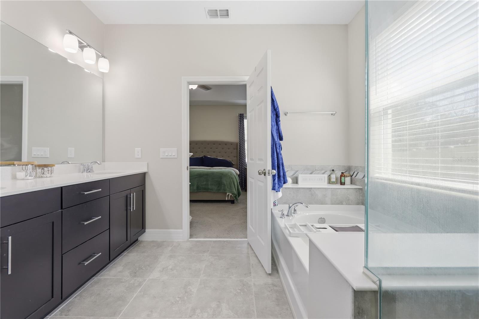 BENTLEY GREEN - Residential