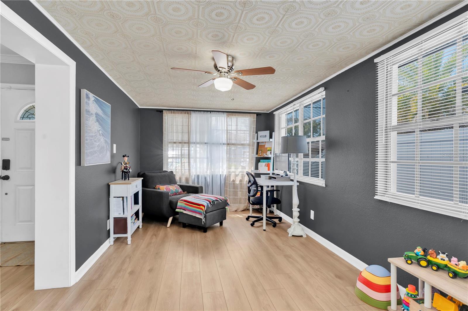 JOHN H DREWS FIRST EXT - Residential