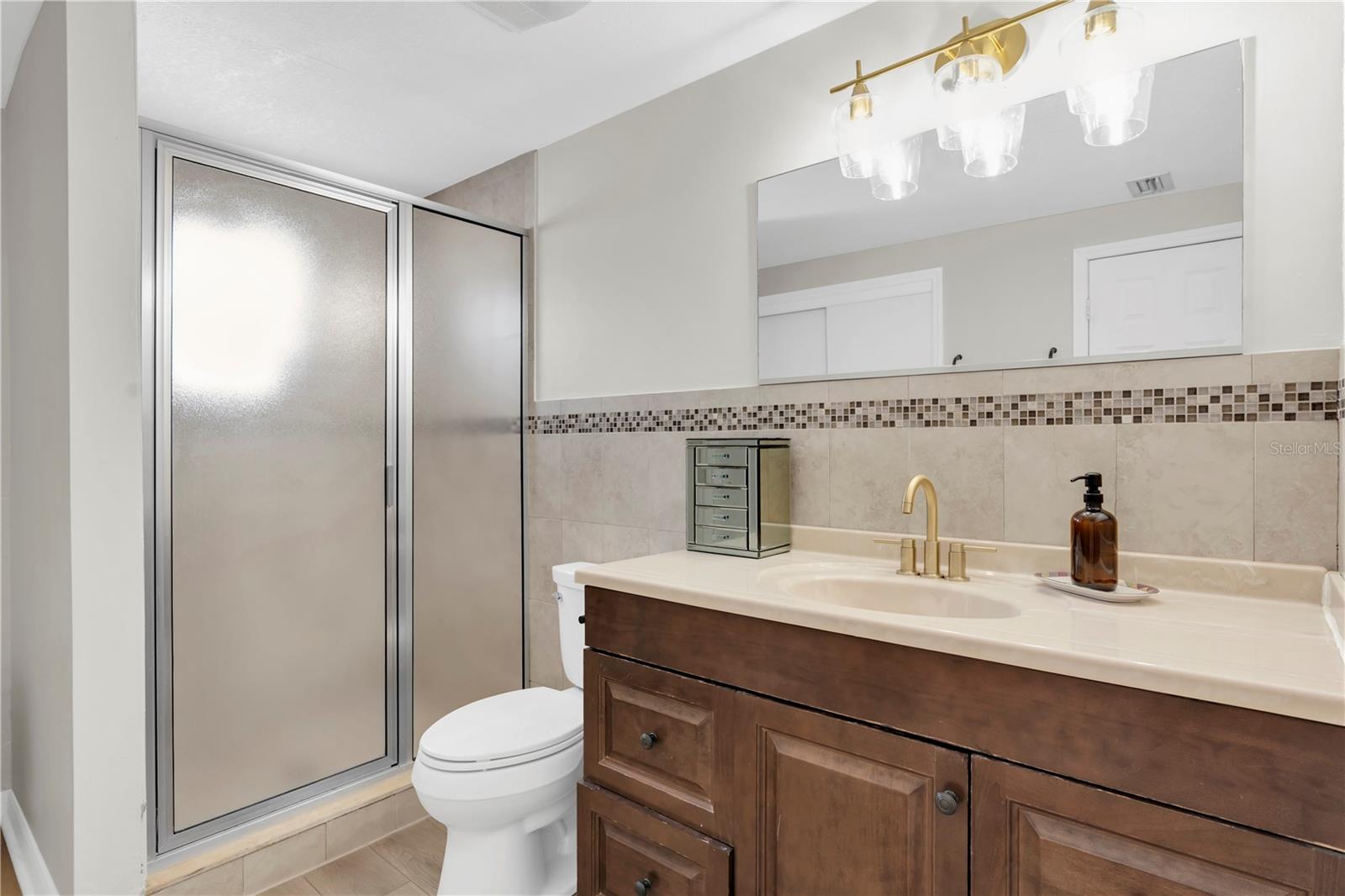 JOHN H DREWS FIRST EXT - Residential