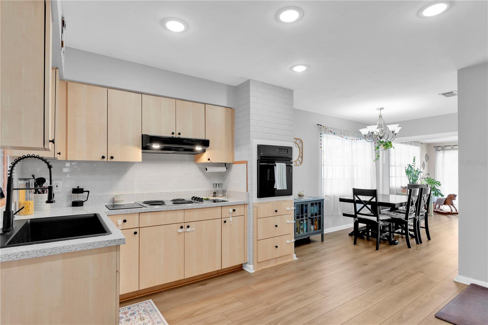 JOHN H DREWS FIRST EXT - Residential