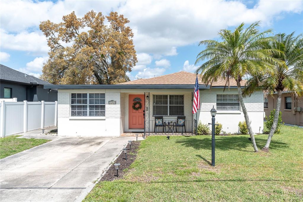 Photo of 3307 W Braddock Street, Tampa, FL 33607 (MLS # TB8484694)