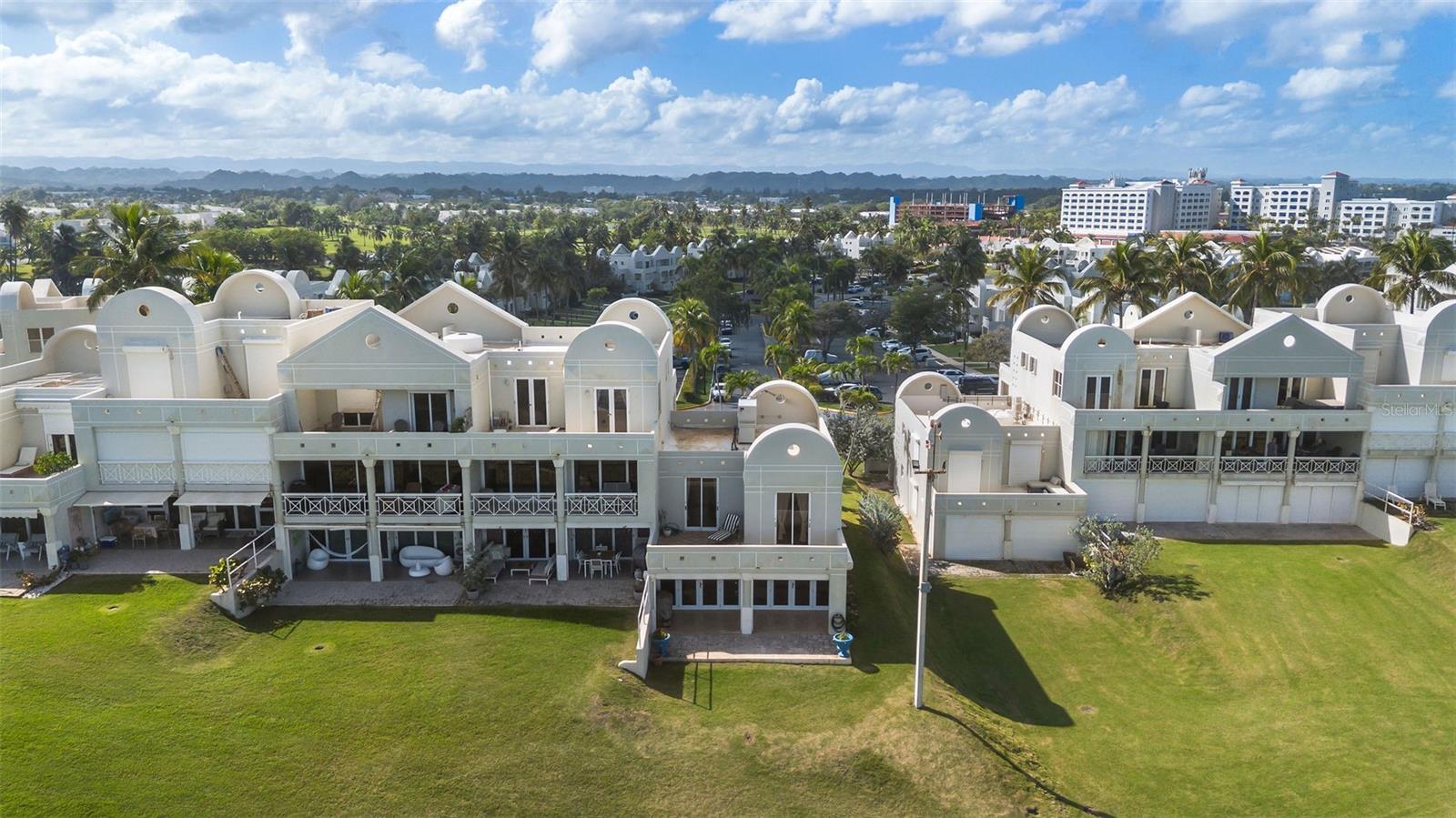 COSTA DORADA 1 - Residential