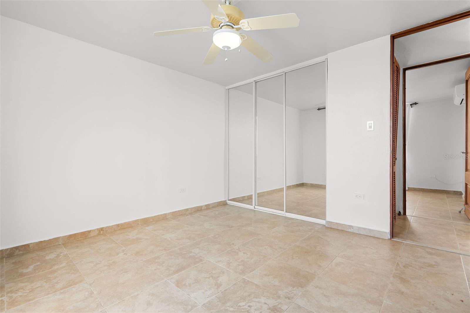 COSTA DORADA 1 - Residential